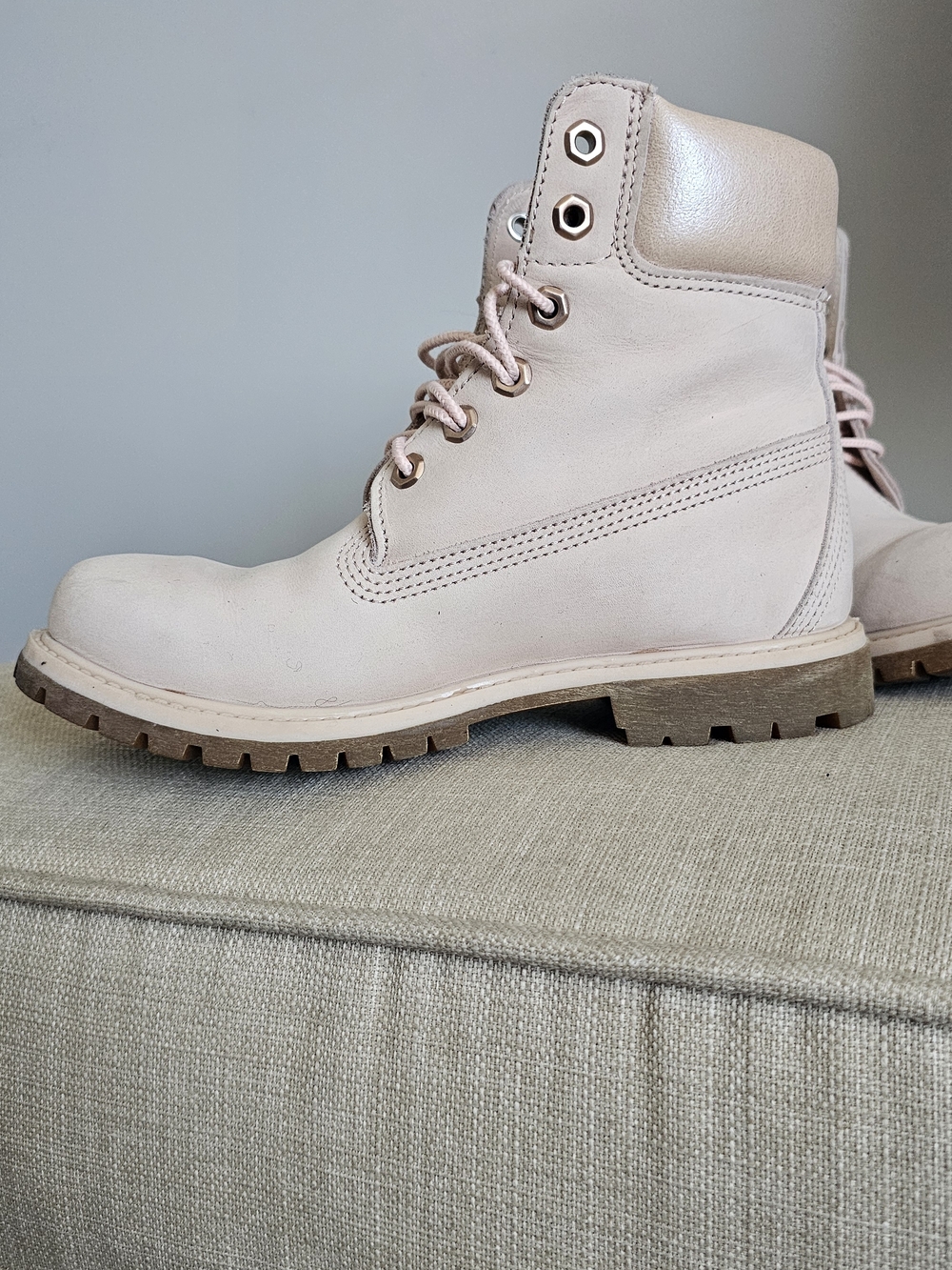 Timberland Women's Light Pink Lace-Up Leather Boots - Picture 5 of 7